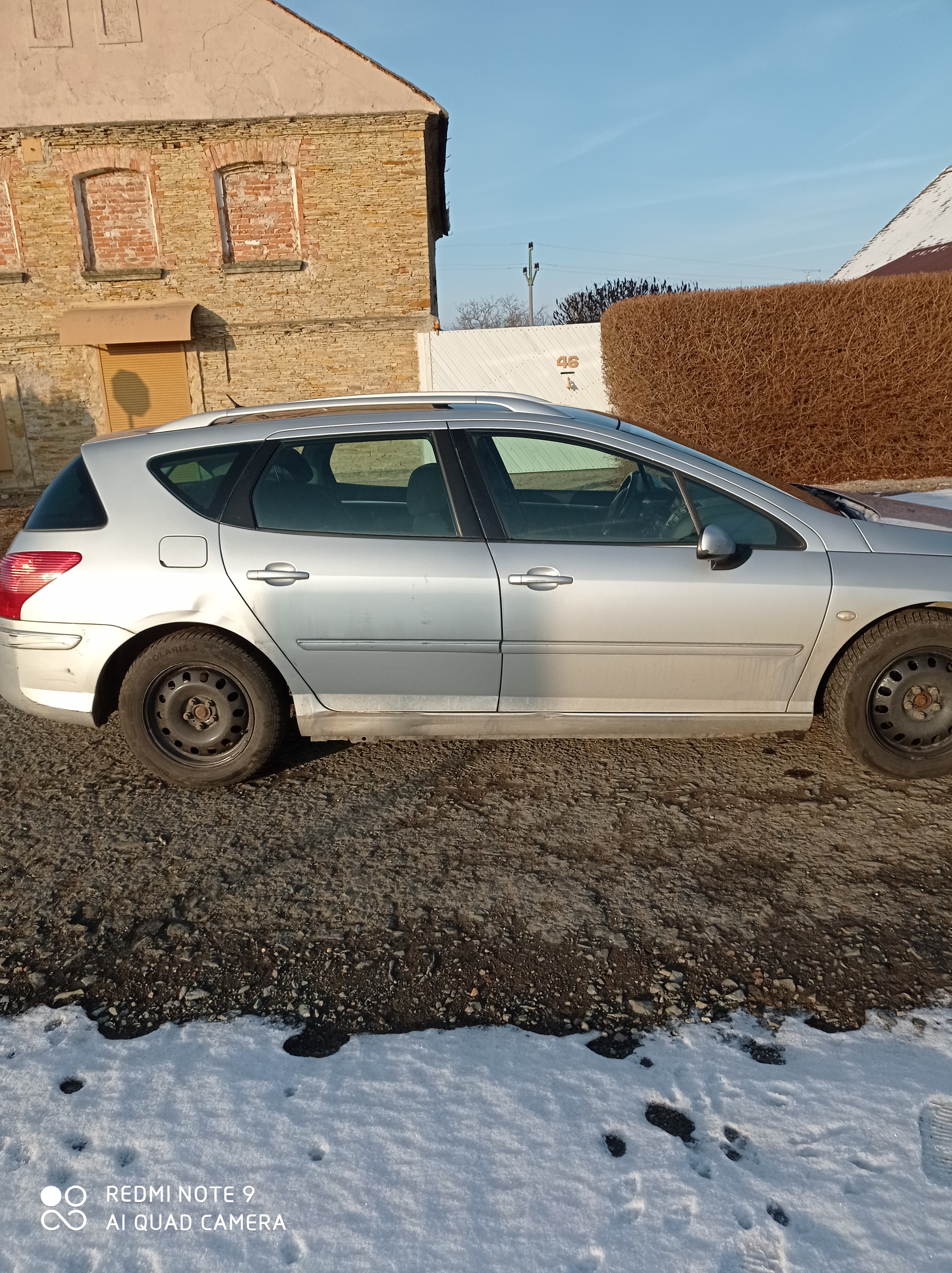Peugeot 407 SW stříbrné barvy – fotografie 5